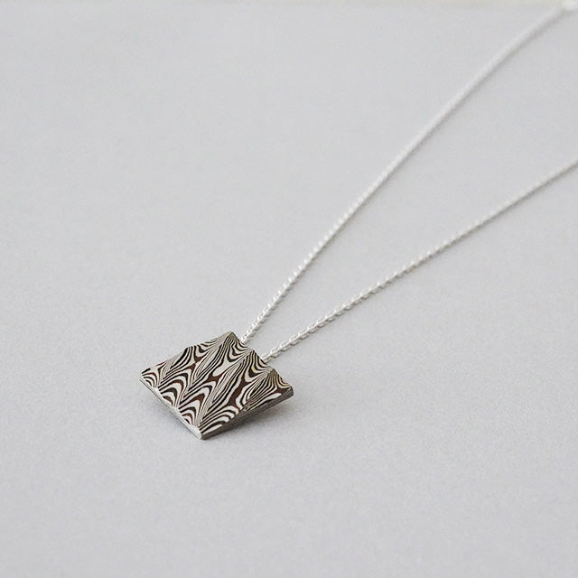 杢目銅　ペンダント square