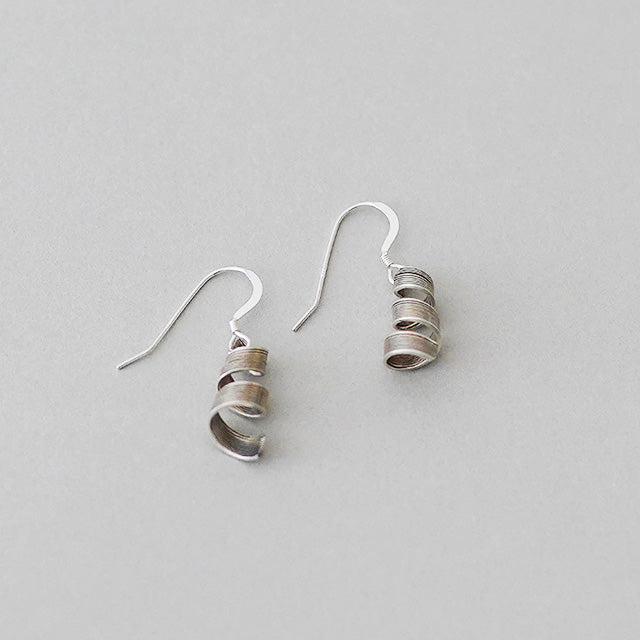 杢目銅　ピアス spiral_s